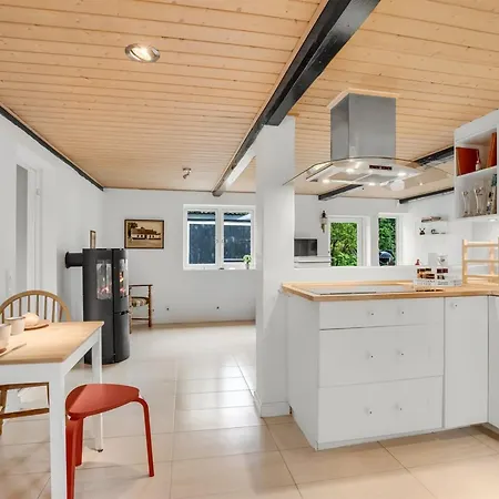 Onida - 5-5km From The Sea By Interhome